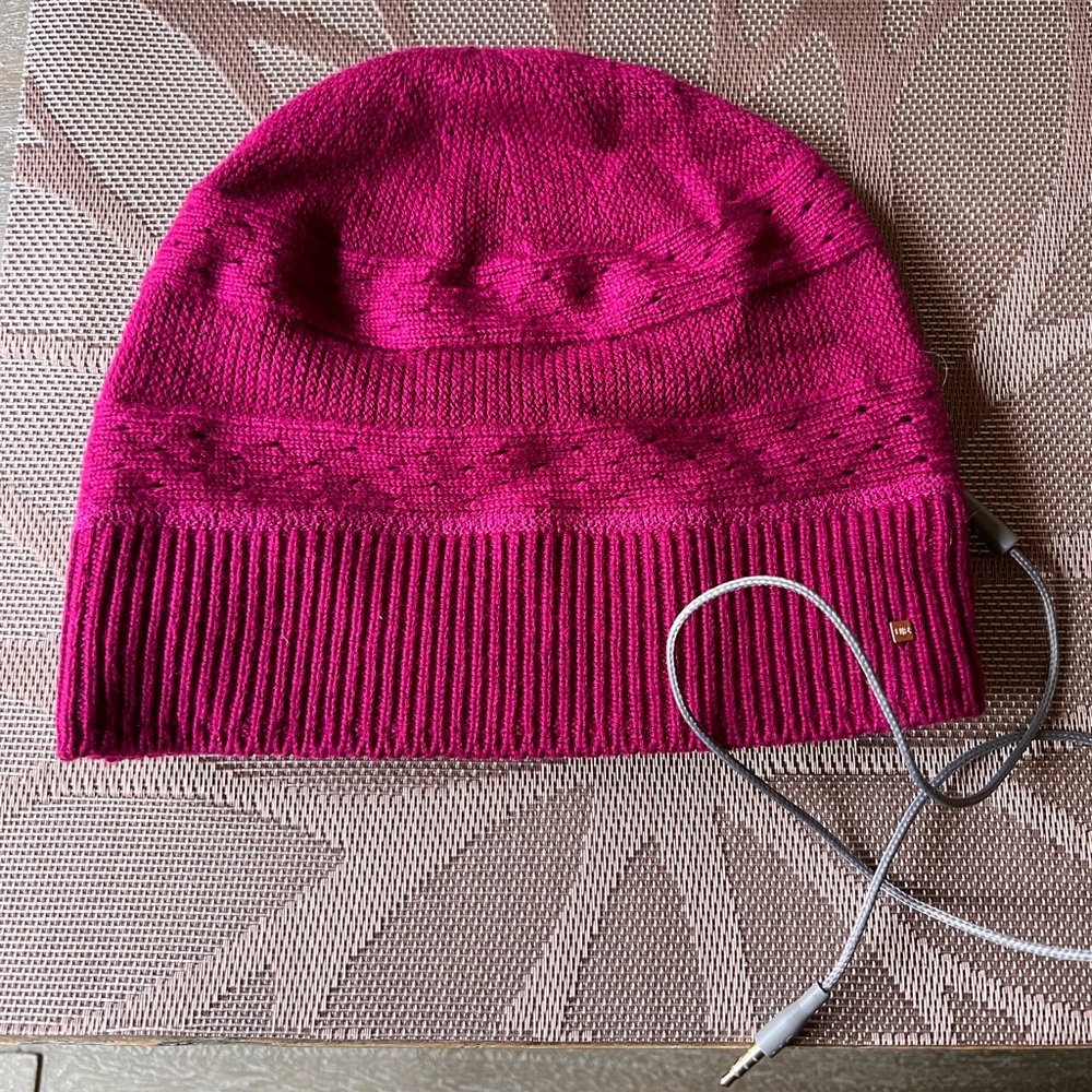 U|R Powered Headphones Beanie Hat